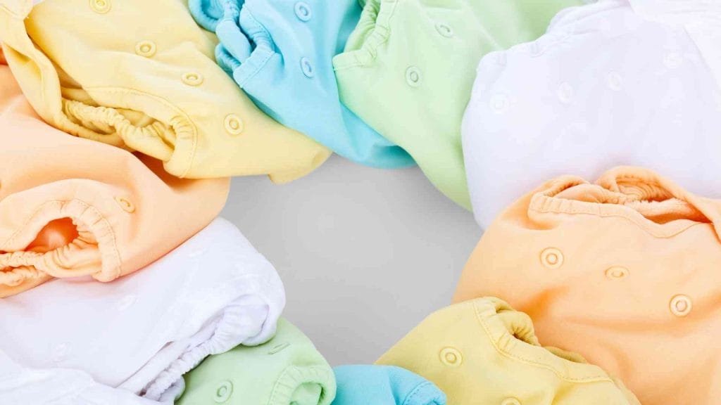 Popok Kain vs Popok Sekali Pakai, Manakah yang Lebih Nyaman untuk Bayi