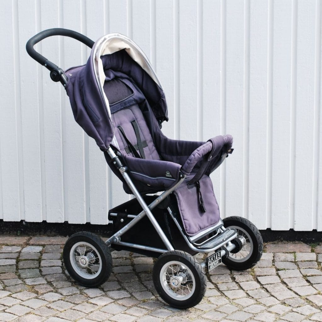 illustrasi stroller biasa