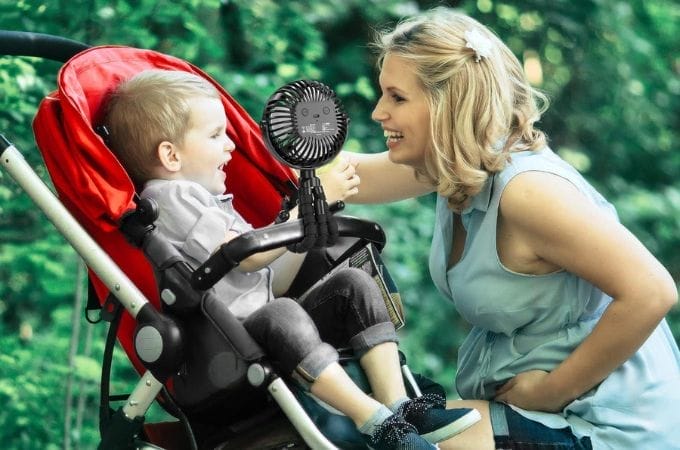 illustrasi kipas portable pada stroller