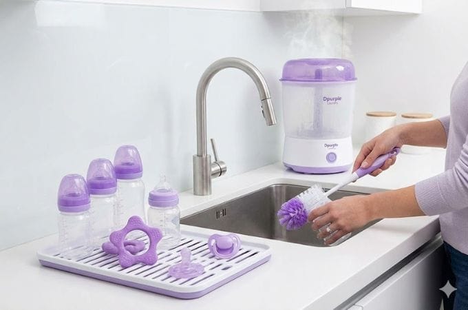 5. Instan Mainan dan Botol Susu